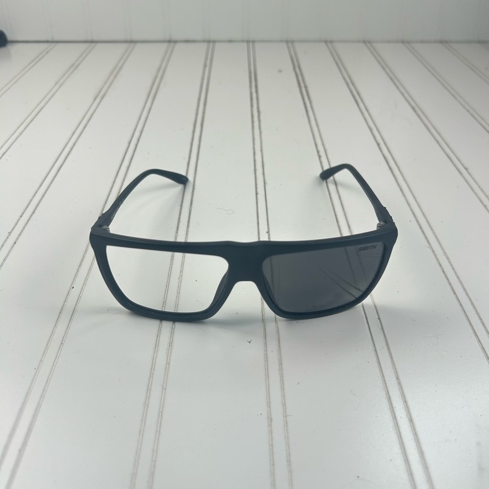 Smith Black Wrap Sunglasses Missing One Lens - image 2